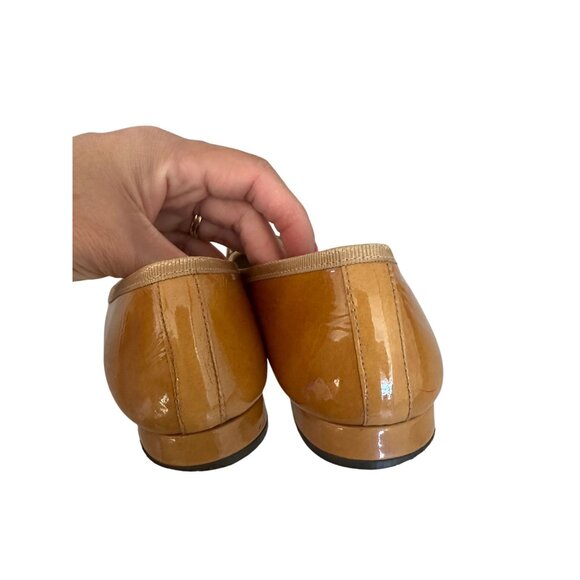 FRENCH SOLE New York Tan Patent Leather Flats Size 6 - Picture 8 of 8